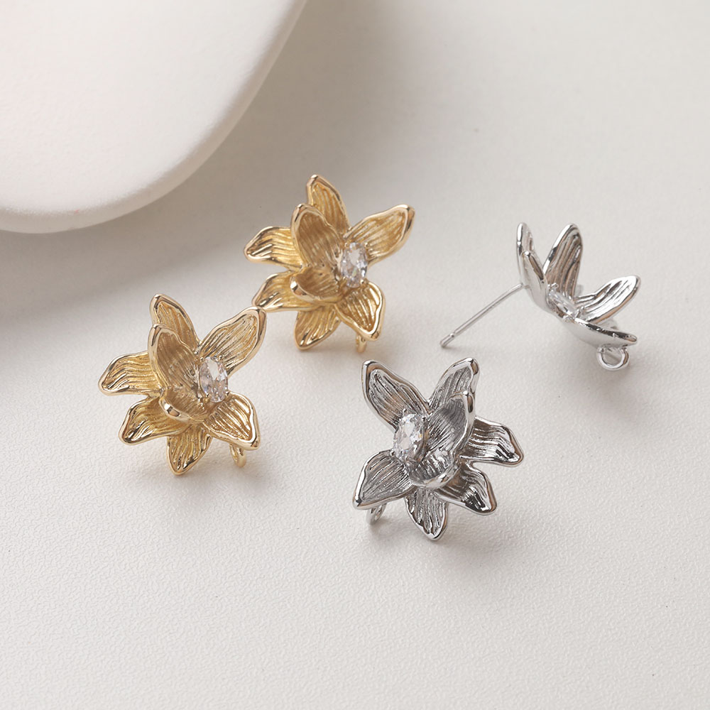 Flower Supply - 4 個可憐な花耳スタッドピアスジュエリー作成用品 DIY ハンドメイド真鍮 14 k